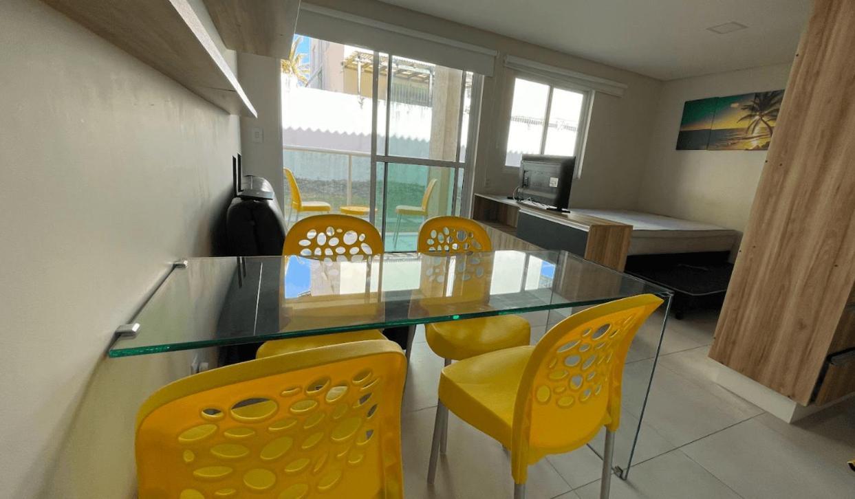 Flats A 50M Da Praia De Порту-де-Галиньяш Экстерьер фото