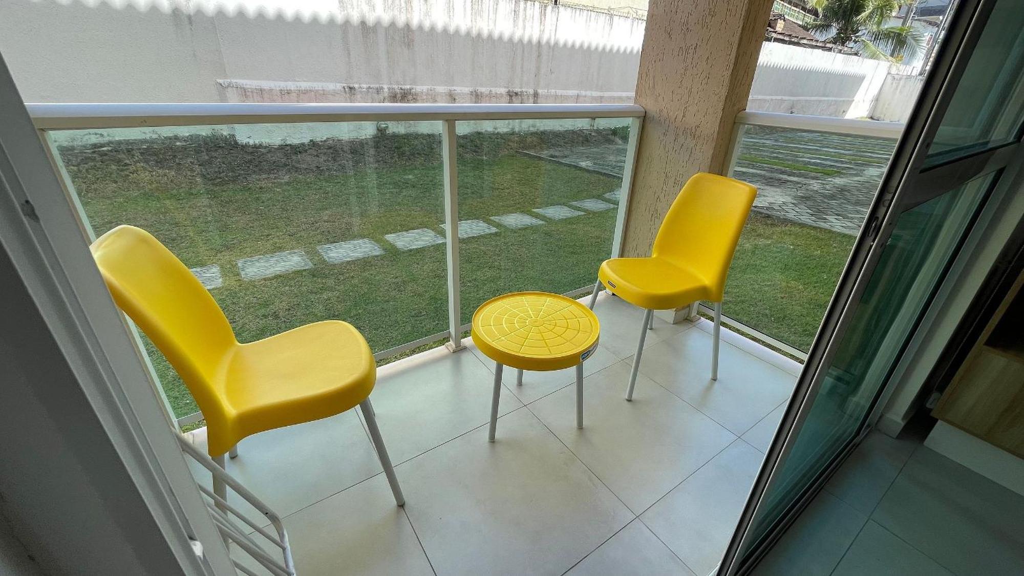 Flats A 50M Da Praia De Порту-де-Галиньяш Экстерьер фото