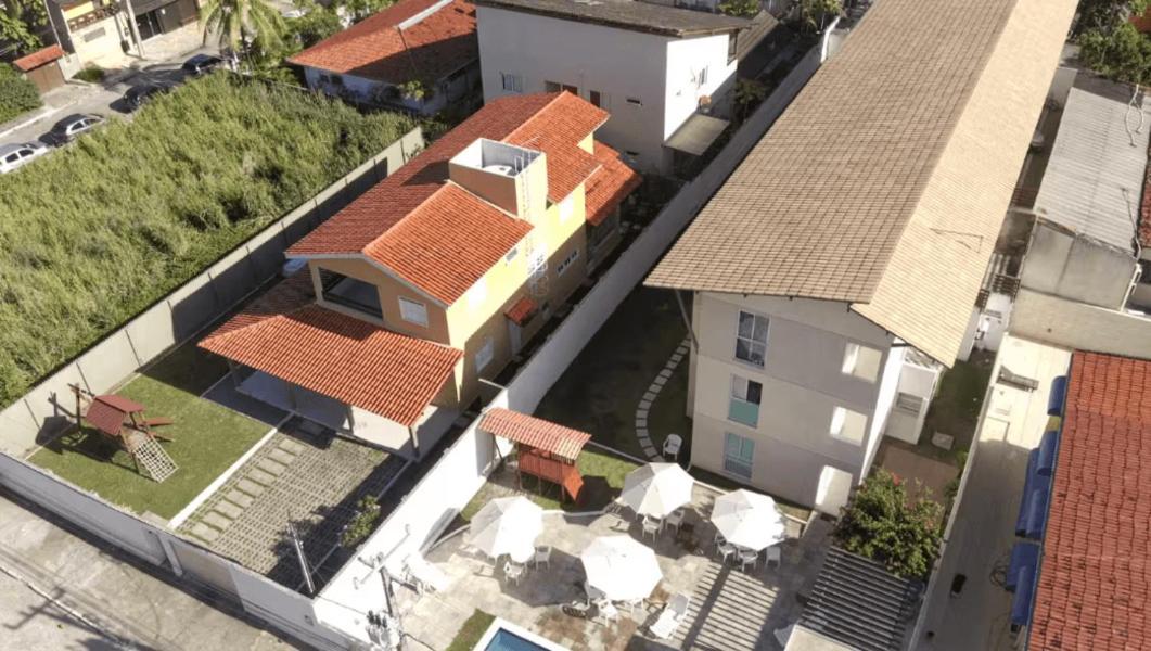 Flats A 50M Da Praia De Порту-де-Галиньяш Экстерьер фото
