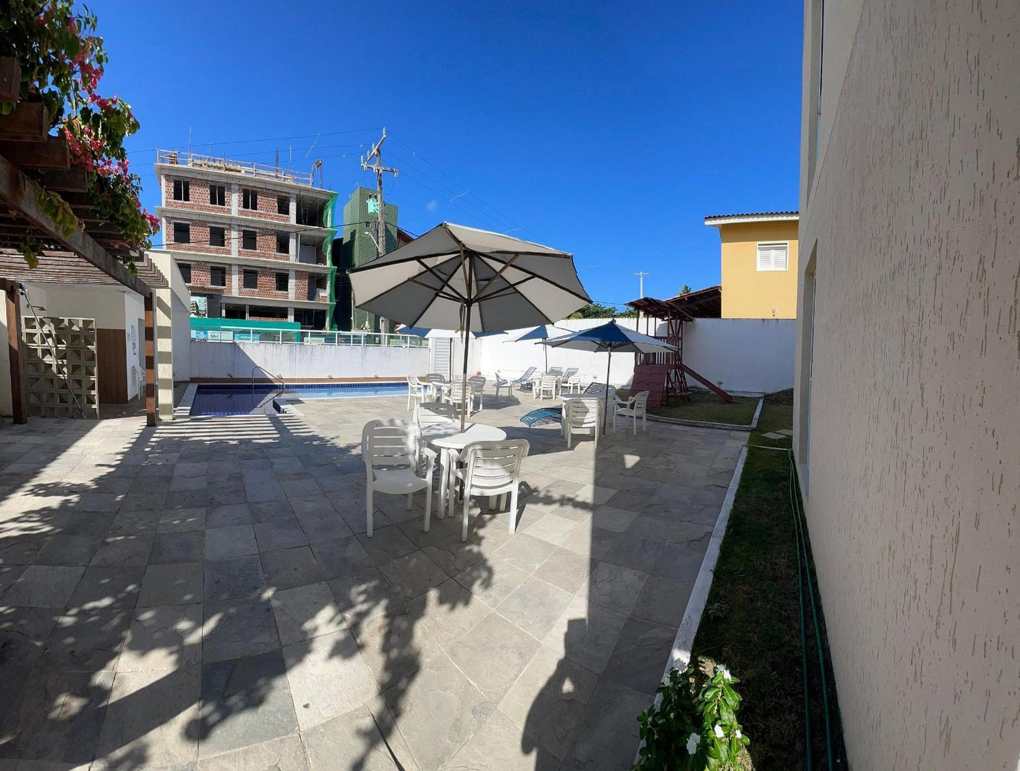 Flats A 50M Da Praia De Порту-де-Галиньяш Экстерьер фото